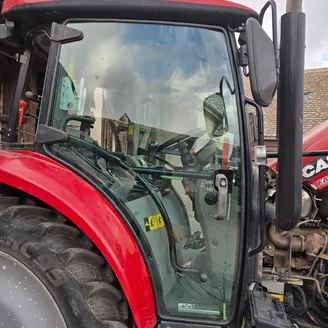 CASE IH traktor – zamjena svih stakala na traktoru u autolimarskoj radionici Autokirurgija Omrčen, Osijek (slika 6)