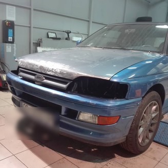 Ford Escort – frontalni sudar – popravak karoserije nakon frontalnog sudara u autolimarskoj radionici Autokirurgija Omrčen, Osijek (slika 4)