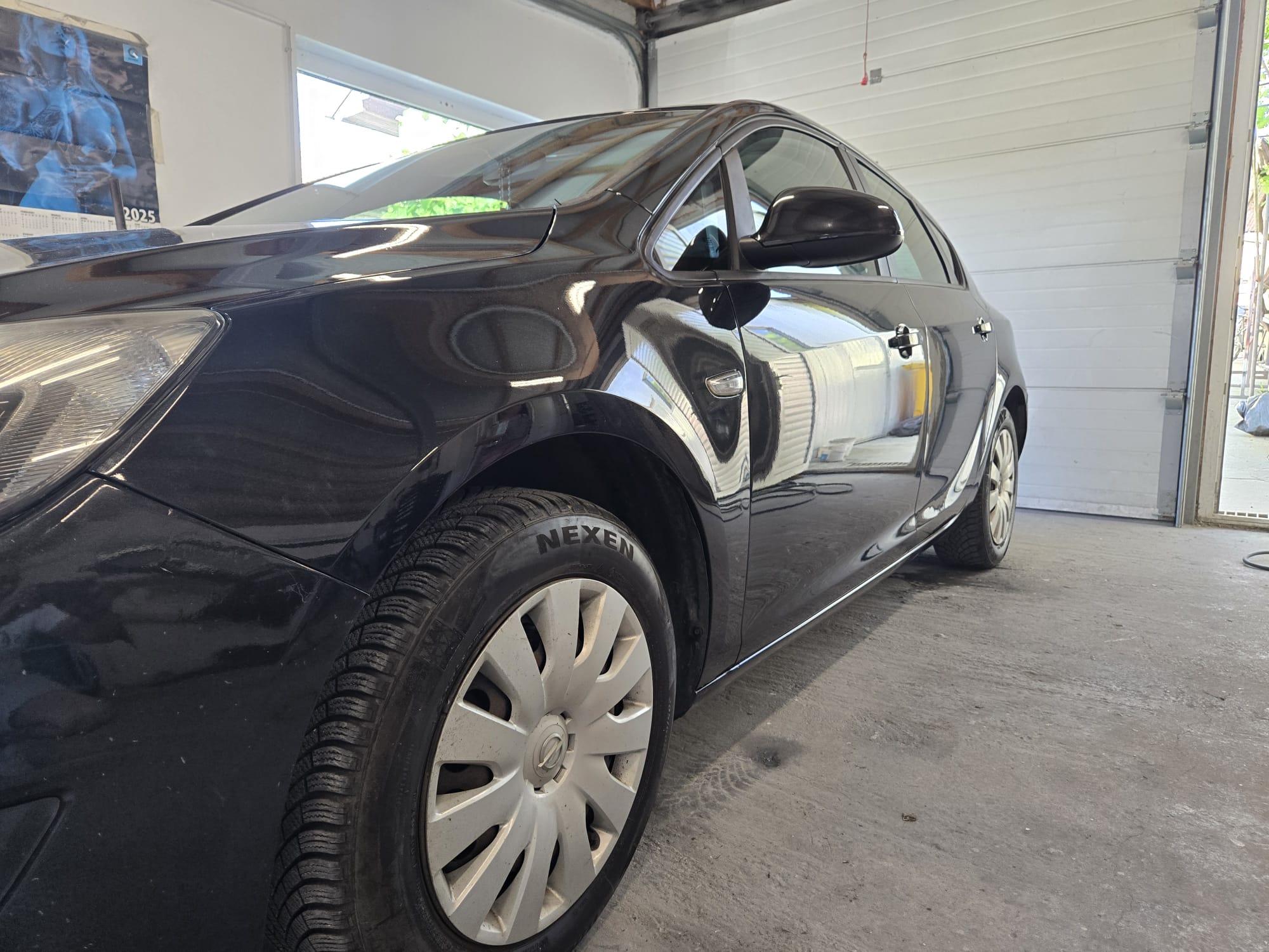 Opel Astra – popravak karoserije lijeve strane i lakiranje krova u autolimarskoj radionici Autokirurgija Omrčen, Osijek (slika 5)